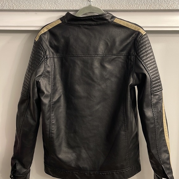 Vegan leather men’s small jacket - Picture 2 of 7